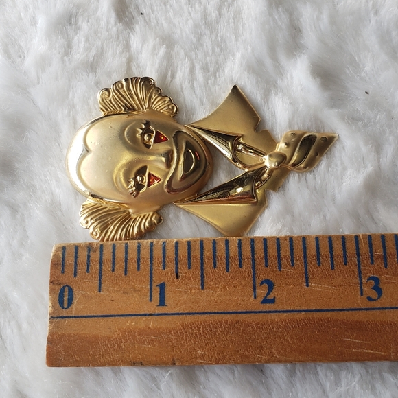 Antique Gold Metal Clown  Brooch. - Picture 6 of 7